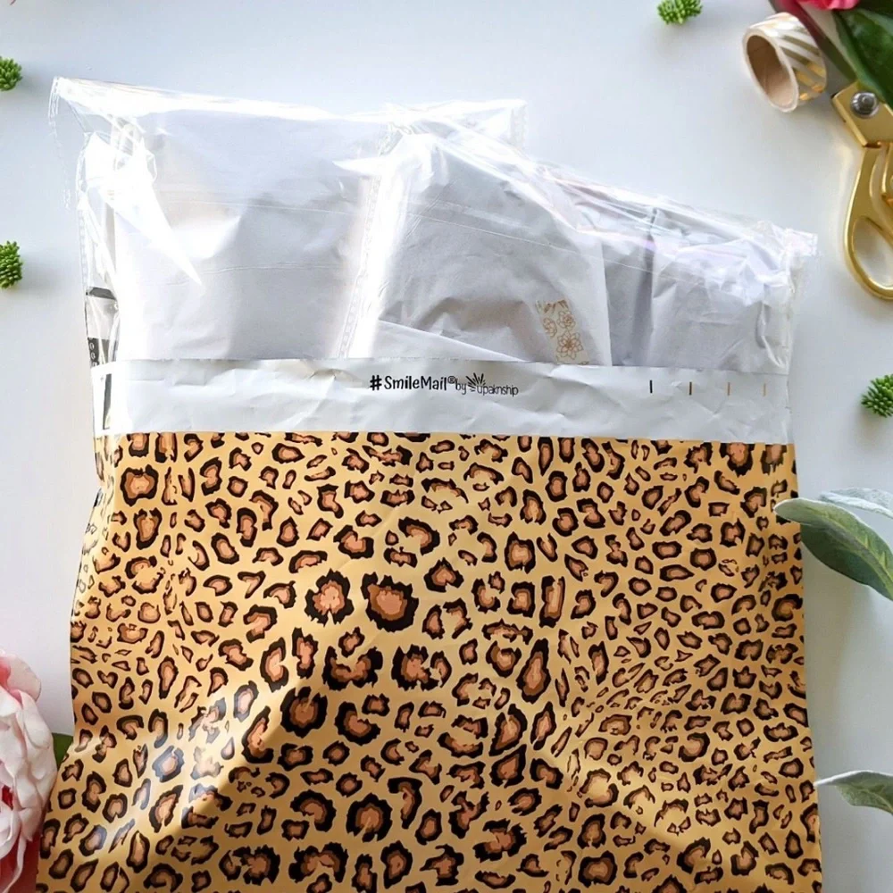 (20) 14x17 Leopard Poly Mailers